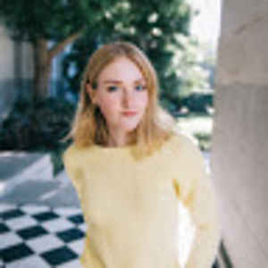 Meet your Posher, Claire